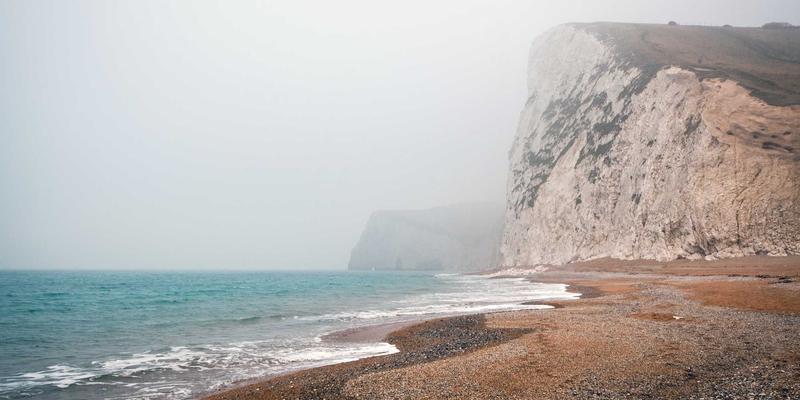当脑机接口走出医院：人工智能与数码产品如何重塑非医疗化应用的伦理边界
