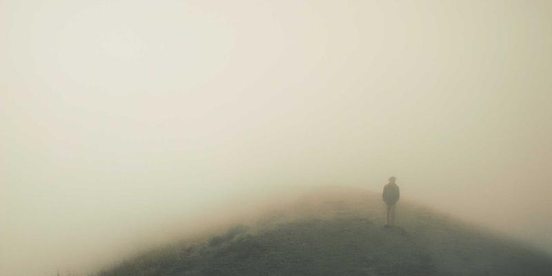 电子产品 vs 数码产品：从手机评测看科技资讯的深层差异